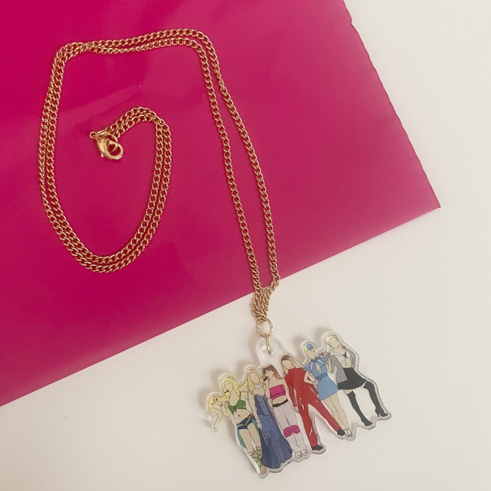iconic Britney necklace